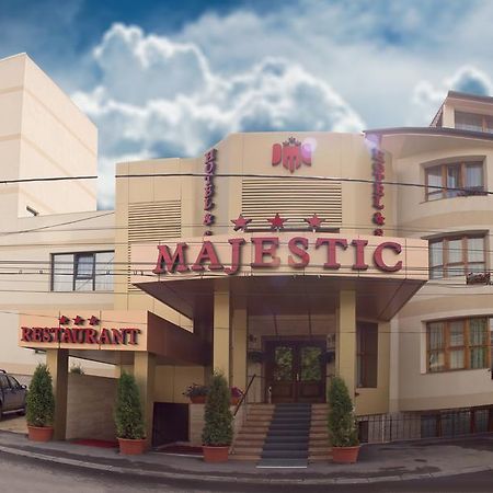 Hotel Majestic Iasi Buitenkant foto